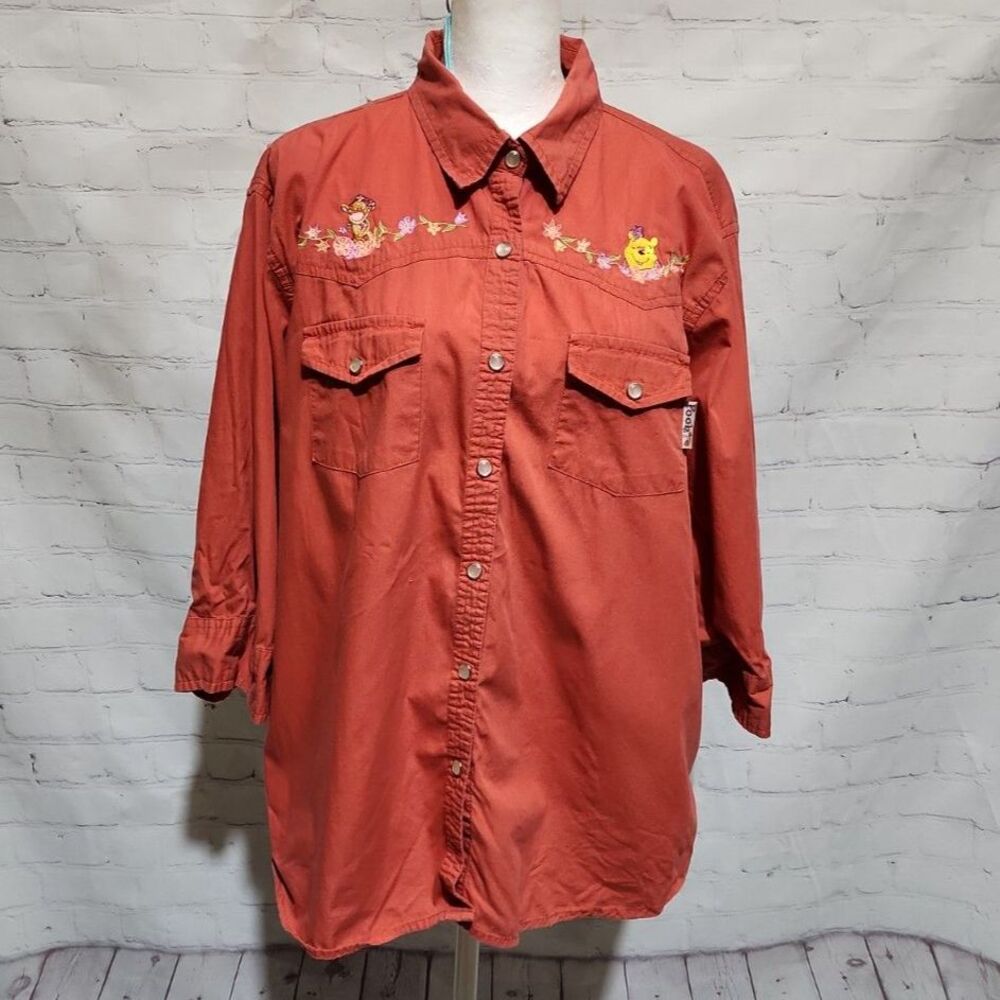 Winnie the Pooh and Tigger snap front shirt - Picture 2 of 8